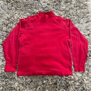 RED TURTLE NECK